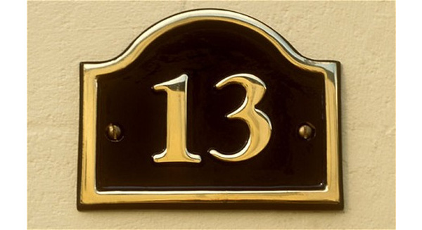 Có nên kiêng chung cư tầng 13 không?